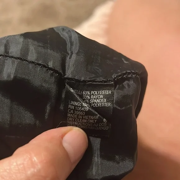 Tahari by Arthur S. Levine black straight skirt with pleat detail at side knee - Picture 9 of 9